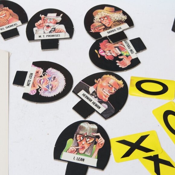 Vintage Hollywood Square Board Game 1980s Family Fun Retro TV Show - Picture 5 of 7